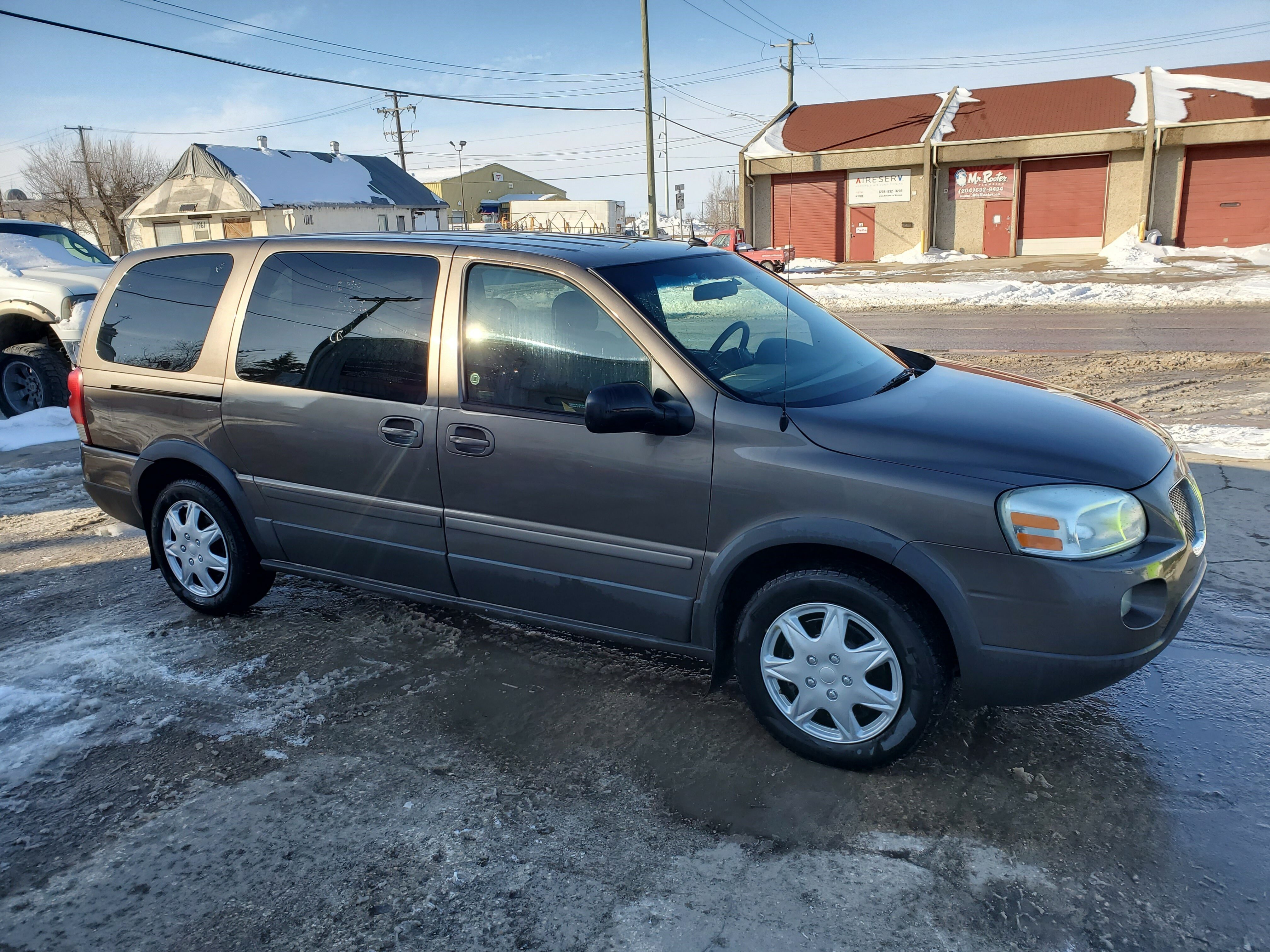 What Is A Pontiac Montana Sv6?